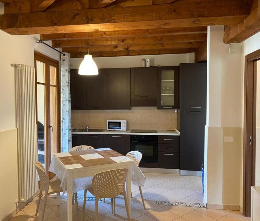 The Flowers - Apartments With Private Garden In Residence With Pool Manerba del Garda Zewnętrze zdjęcie