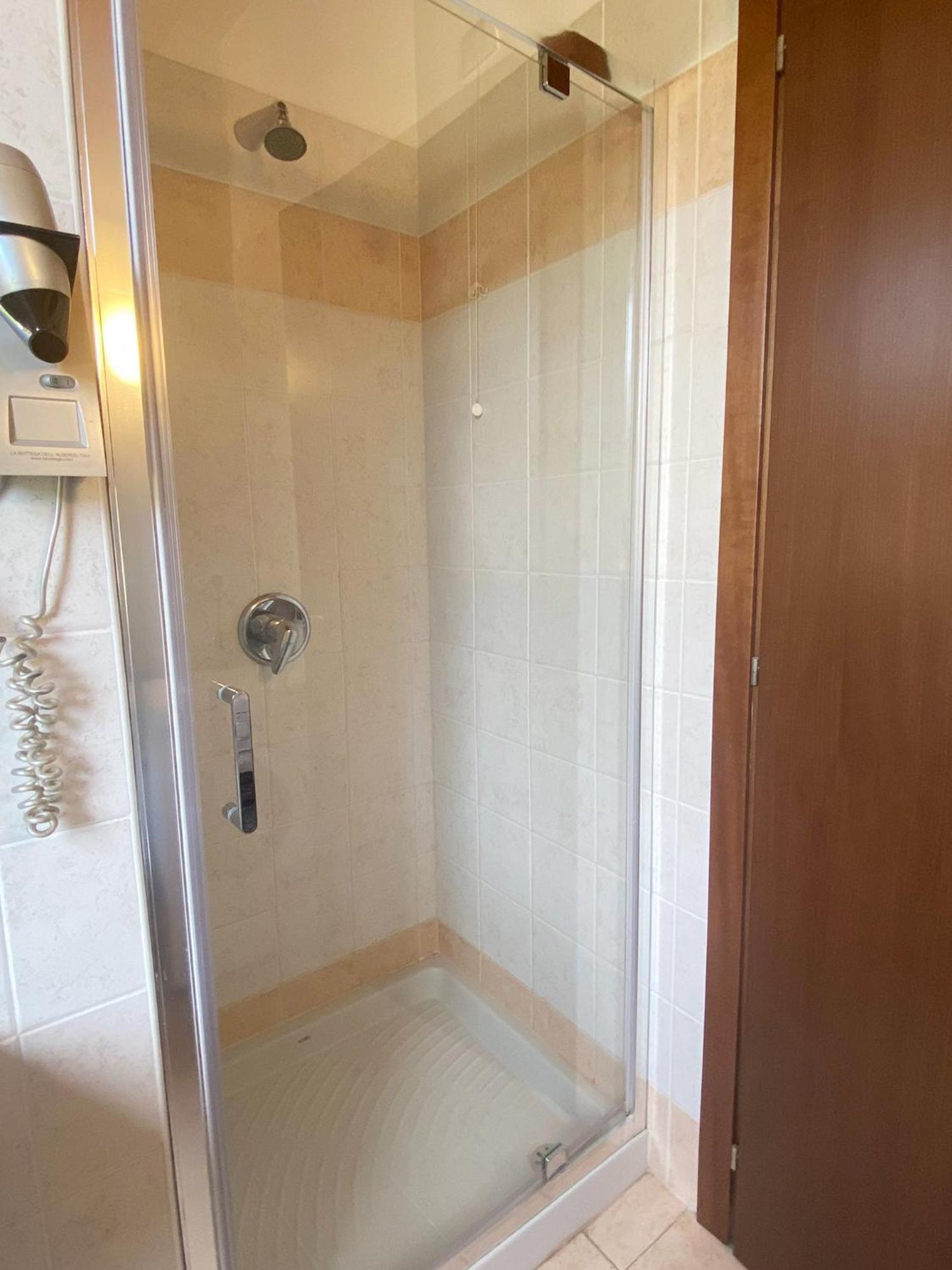 The Flowers - Apartments With Private Garden In Residence With Pool Manerba del Garda Zewnętrze zdjęcie
